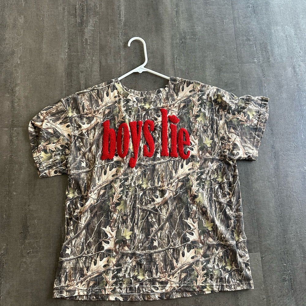 Boys Lie OG Manhunt tee